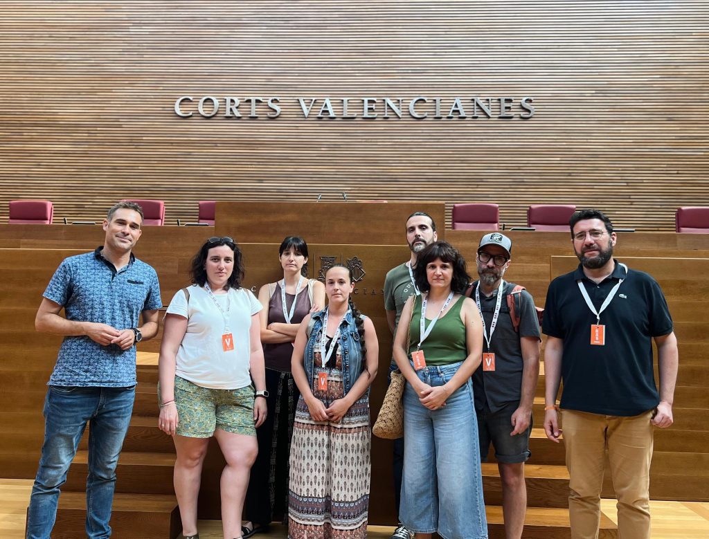Reunió a Les Corts amb les famílies del Romeral