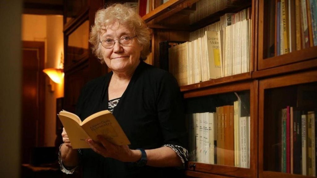 Isabel-Clara Simó